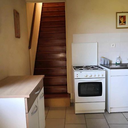 Petit gîte ou chambre d'hôtes 2/4 personnes Buffieres Extérieur photo