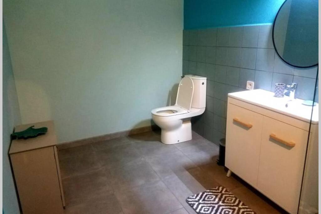 Petit gîte ou chambre d'hôtes 2/4 personnes Buffieres Extérieur photo