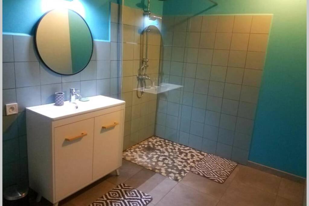 Petit gîte ou chambre d'hôtes 2/4 personnes Buffieres Extérieur photo