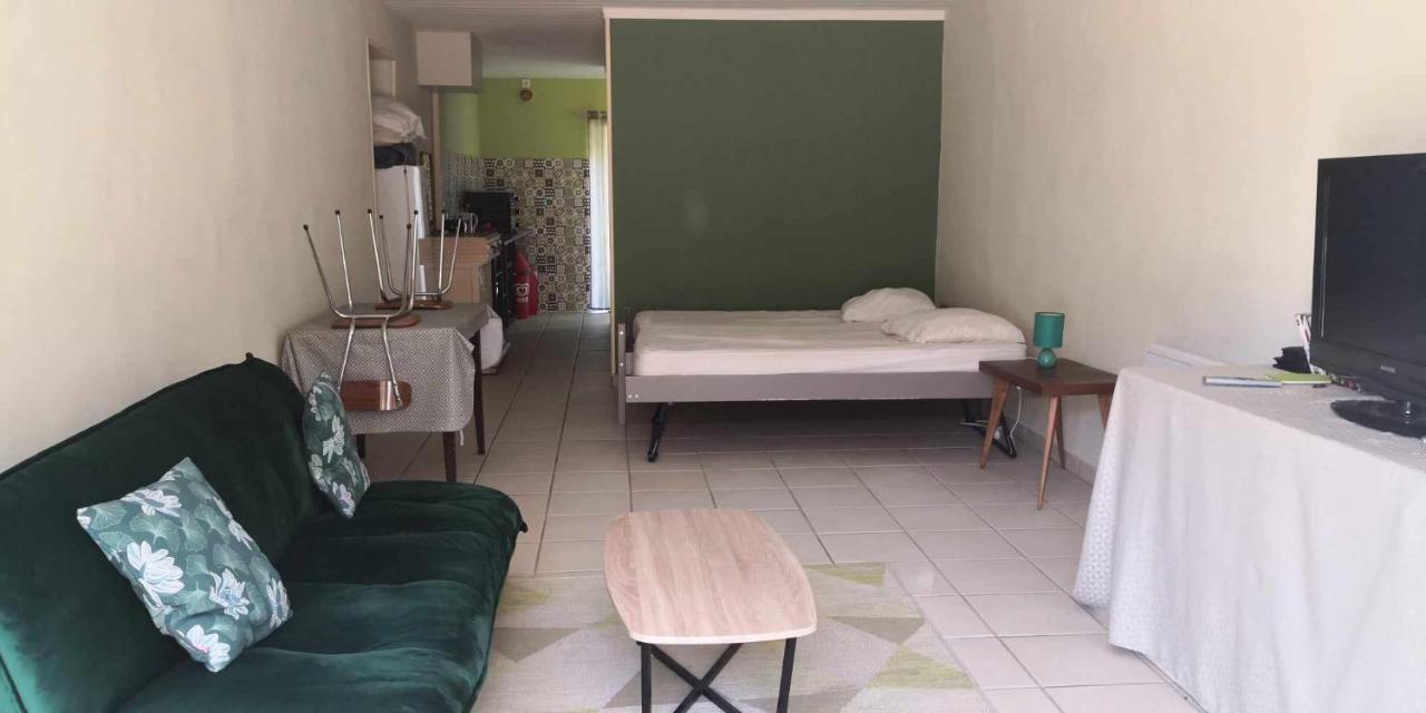 Petit gîte ou chambre d'hôtes 2/4 personnes Buffieres Extérieur photo